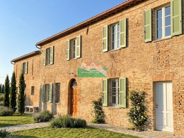 locale di sgombero in vendita a Ravenna in zona Ghibullo