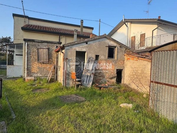 casa indipendente in vendita a Ravenna in zona Fosso Ghiaia