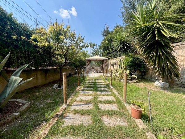 casa indipendente in vendita a Ravenna