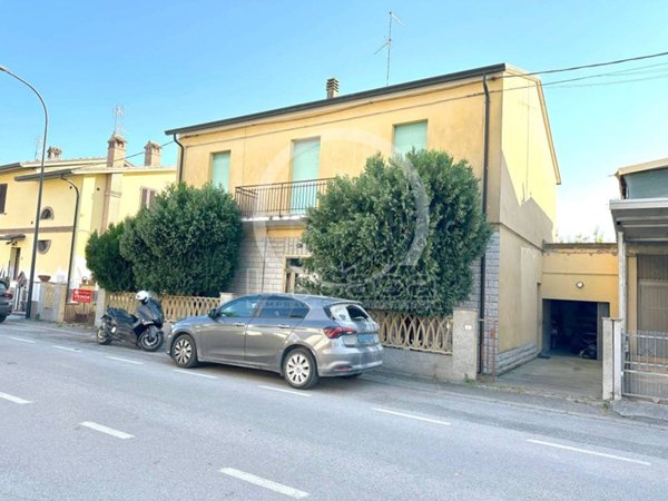 casa indipendente in vendita a Ravenna in zona Porto Fuori