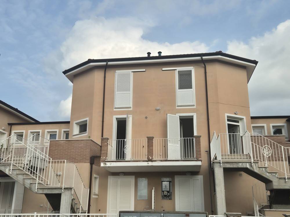 casa indipendente in vendita a Ravenna in zona Carraie