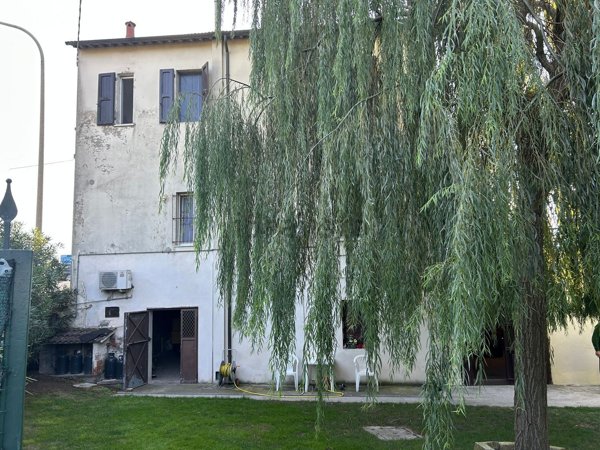 casa indipendente in vendita a Ravenna in zona Ghibullo