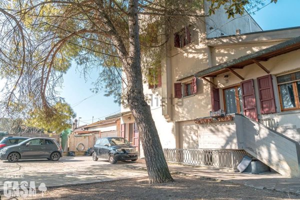 casa indipendente in vendita a Ravenna in zona Castiglione di Ravenna