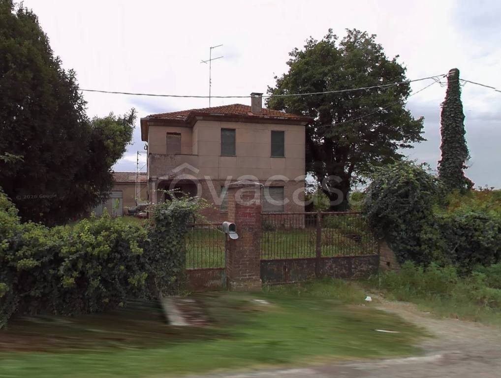 casa indipendente in vendita a Ravenna