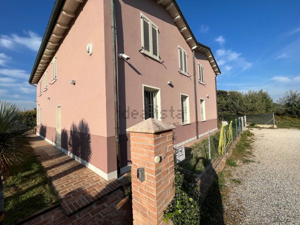 casa indipendente in vendita a Ravenna in zona Ammonite