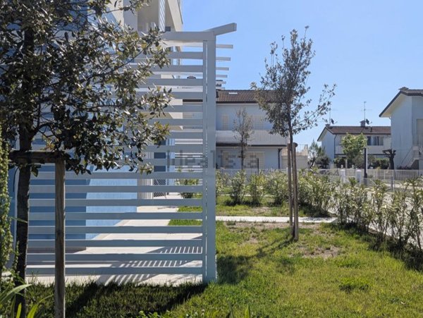 appartamento in vendita a Ravenna in zona Lido Adriano
