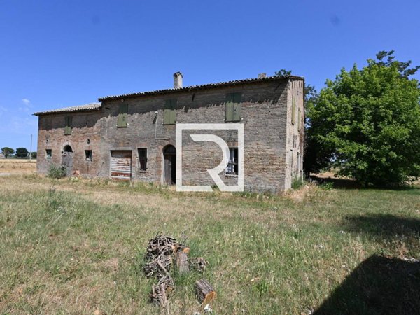 casa indipendente in vendita a Ravenna