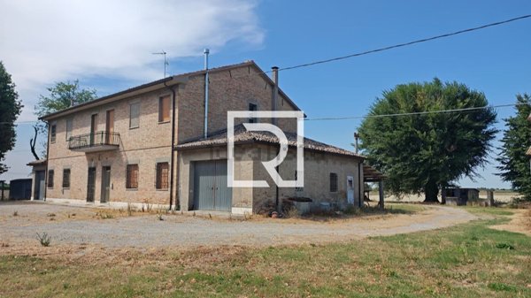 casa indipendente in vendita a Ravenna in zona San Pietro in Trento