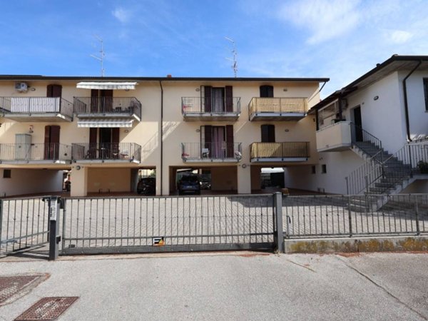 appartamento in vendita a Ravenna in zona Fosso Ghiaia