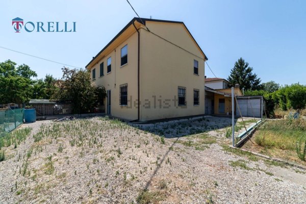 casa indipendente in vendita a Ravenna in zona San Pietro in Trento