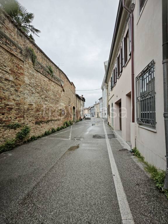 casa indipendente in vendita a Ravenna in zona Centro Storico