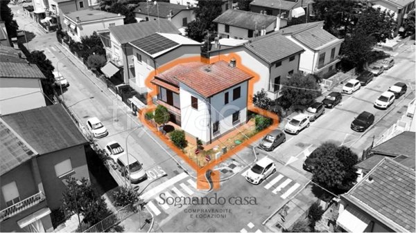 casa indipendente in vendita a Ravenna