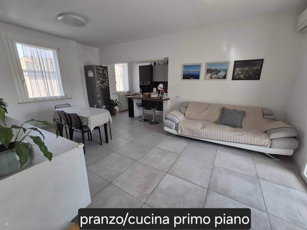 appartamento in vendita a Ravenna in zona Centro Storico