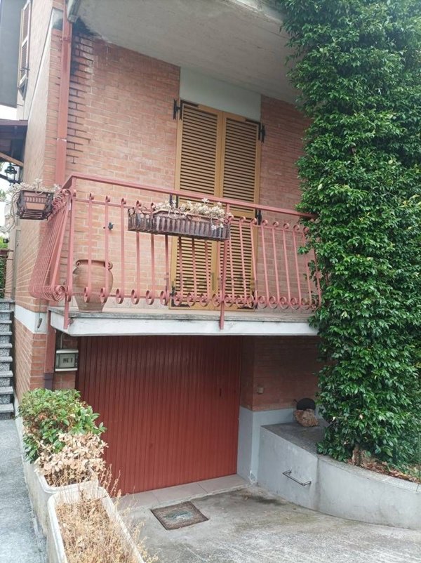casa indipendente in vendita a Ravenna in zona Centro Storico