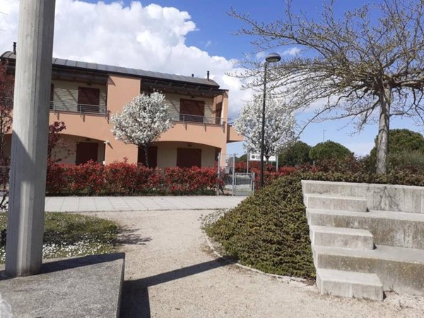 appartamento in vendita a Ravenna in zona Casal Borsetti