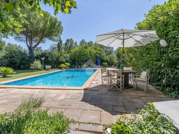 casa indipendente in vendita a Ravenna in zona Savarna / Conventello