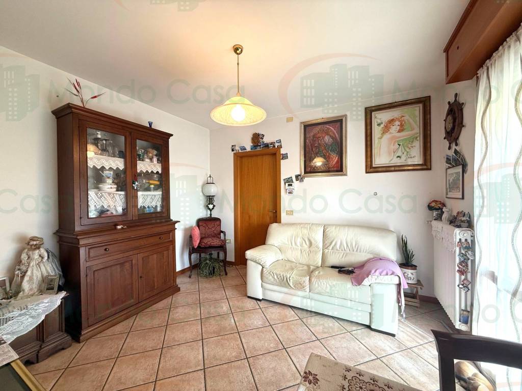 appartamento in vendita a Ravenna in zona Borgo Montone