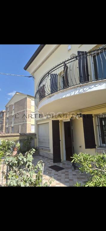 casa indipendente in vendita a Ravenna in zona Centro Storico