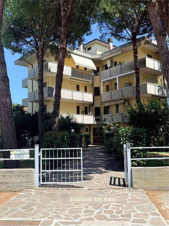 appartamento in vendita a Ravenna in zona Lido Adriano