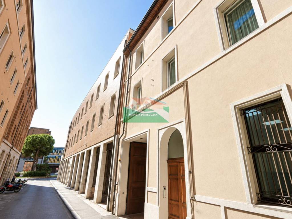 appartamento in vendita a Ravenna in zona Centro Storico