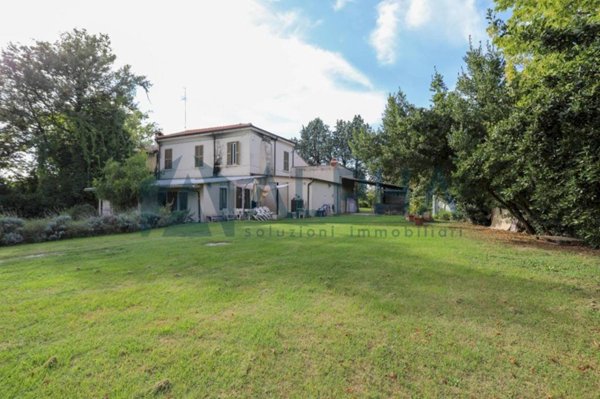casa indipendente in vendita a Ravenna in zona Borgo Montone