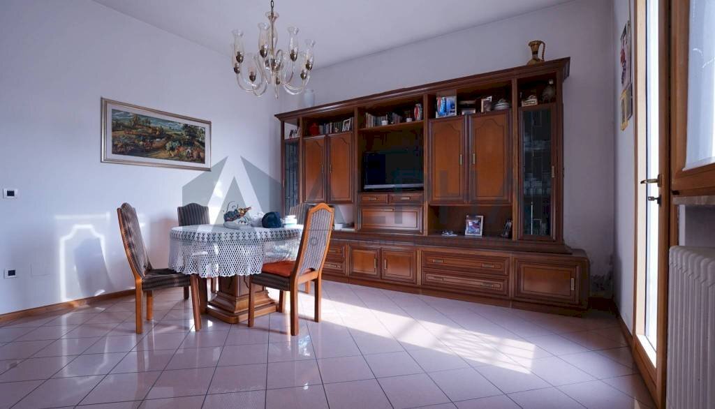 casa indipendente in vendita a Ravenna in zona Centro Storico