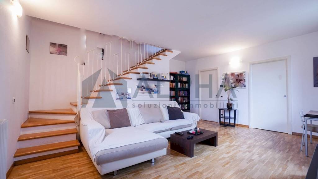 casa indipendente in vendita a Ravenna in zona Longana