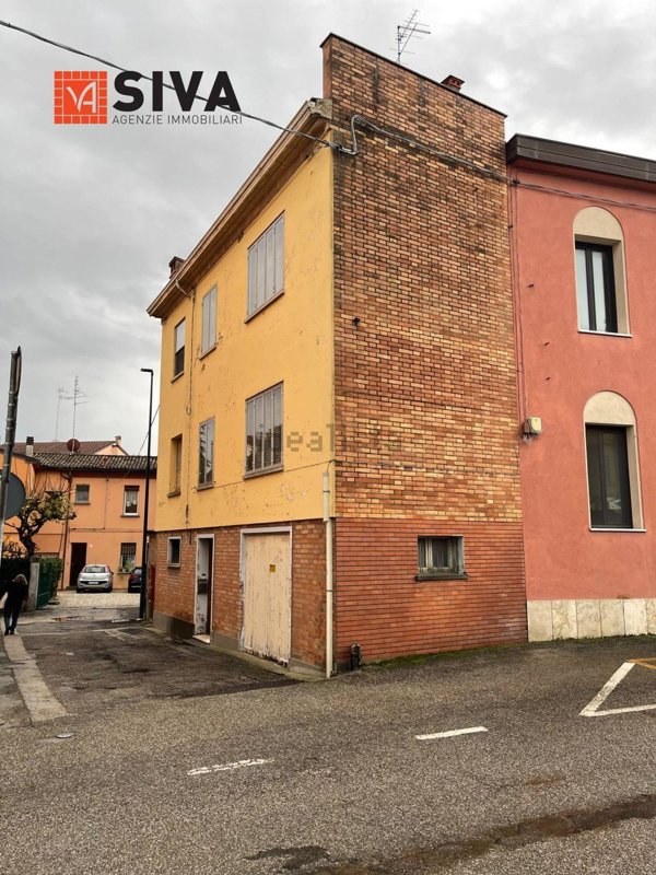 casa indipendente in vendita a Ravenna in zona Centro Storico