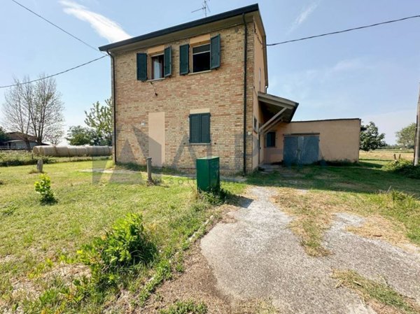casa indipendente in vendita a Ravenna in zona San Romualdo