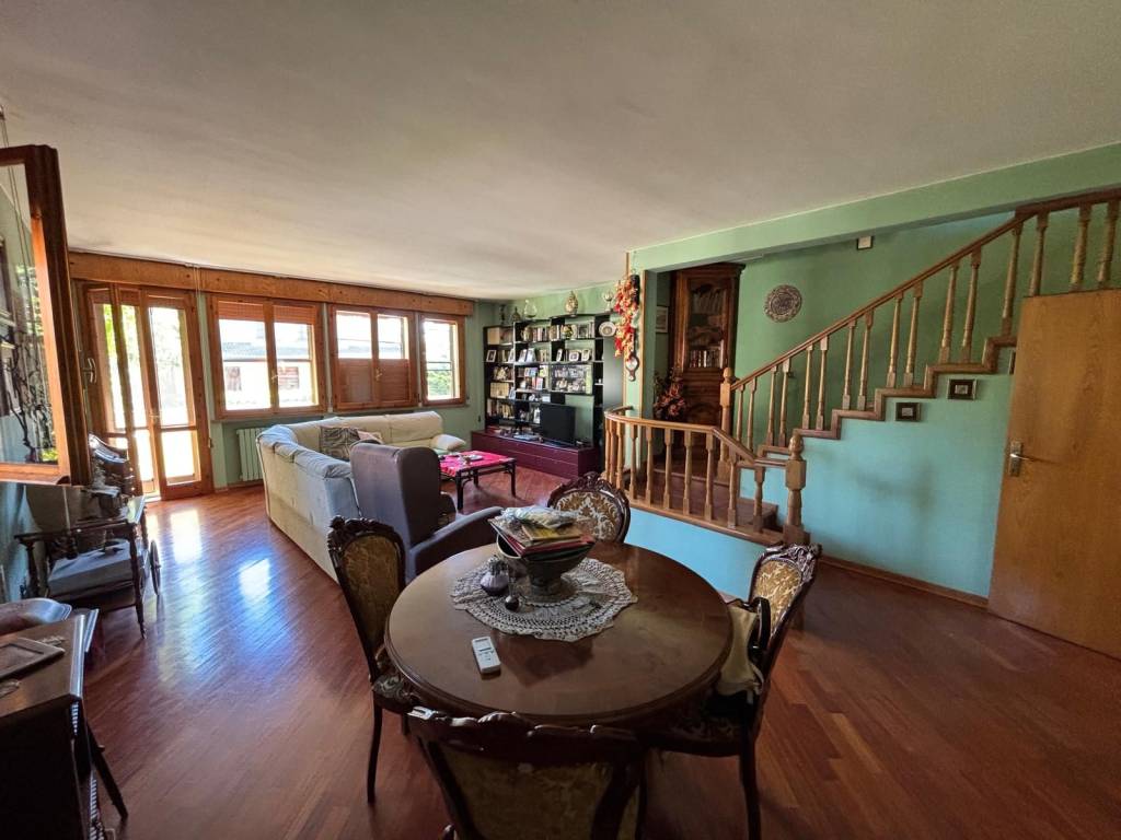 casa indipendente in vendita a Ravenna in zona Centro Storico