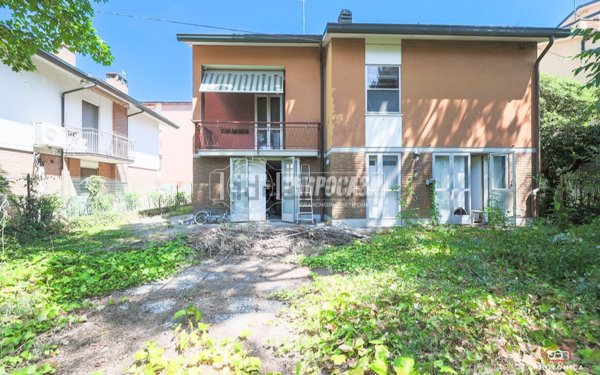 casa indipendente in vendita a Ravenna