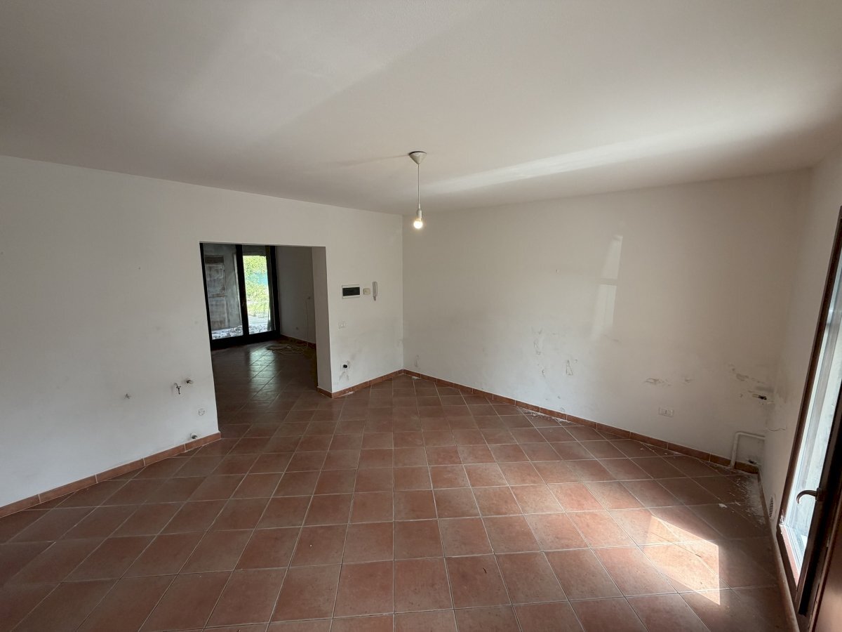 casa indipendente in vendita a Ravenna