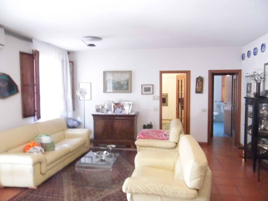 casa indipendente in vendita a Ravenna in zona Centro Storico