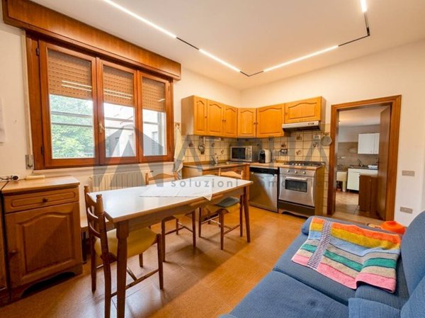 casa indipendente in vendita a Ravenna in zona Gambellara