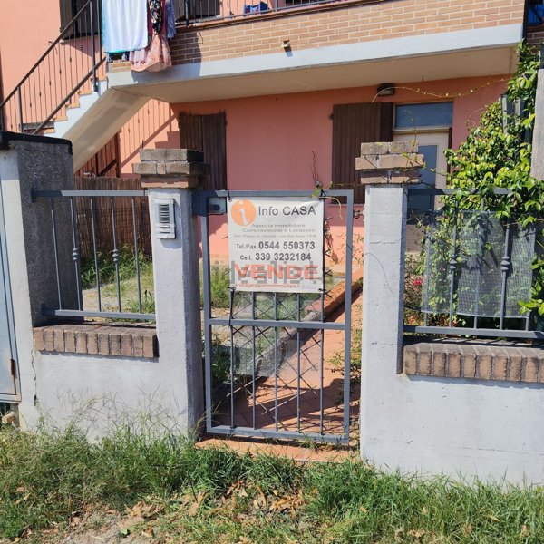 appartamento in vendita a Ravenna in zona Gambellara
