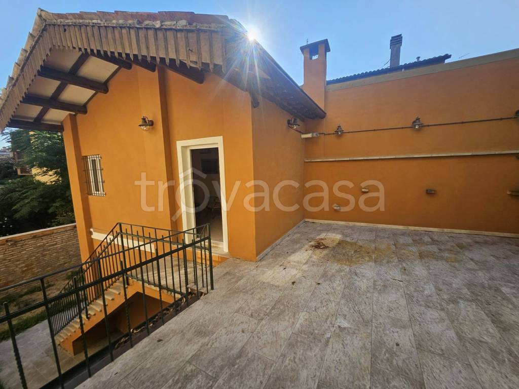 casa indipendente in vendita a Ravenna in zona Centro Storico