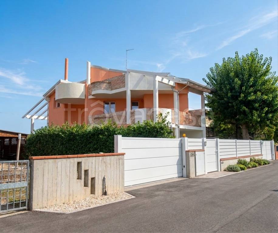 casa indipendente in vendita a Ravenna in zona Centro Storico