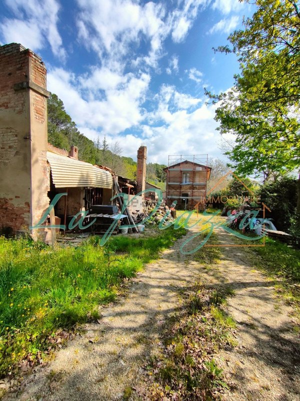 pentavano in vendita a Riolo Terme