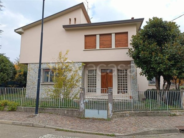 casa indipendente in vendita a Riolo Terme