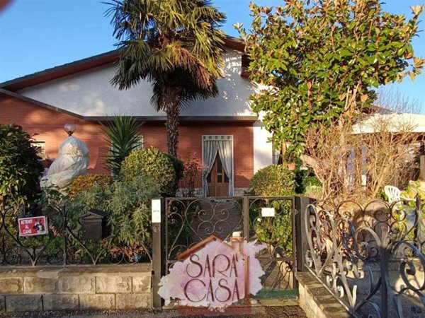 casa indipendente in vendita a Riolo Terme in zona Borgo Rivola