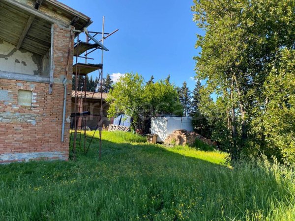 casa indipendente in vendita a Riolo Terme in zona Mazzolano