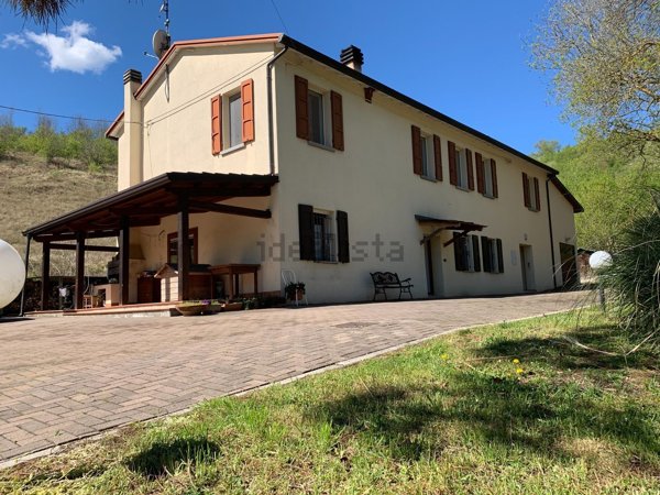 casa indipendente in vendita a Riolo Terme in zona Borgo Rivola