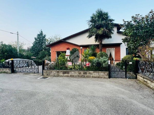 appartamento in vendita a Riolo Terme in zona Borgo Rivola