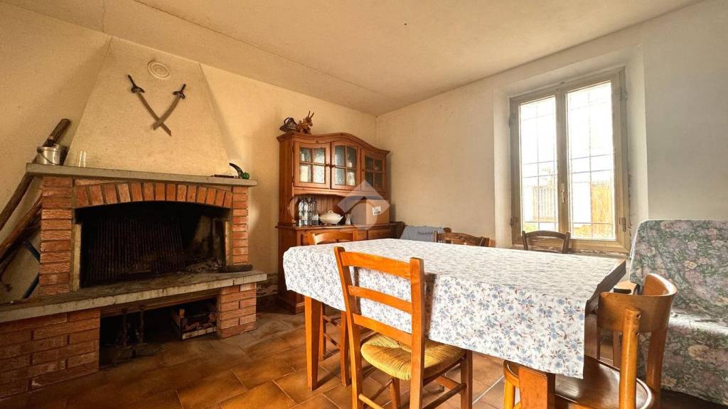 casa indipendente in vendita a Riolo Terme in zona Isola