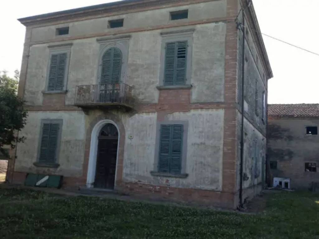 casa indipendente in vendita a Russi