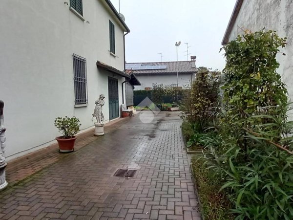 casa indipendente in vendita a Russi