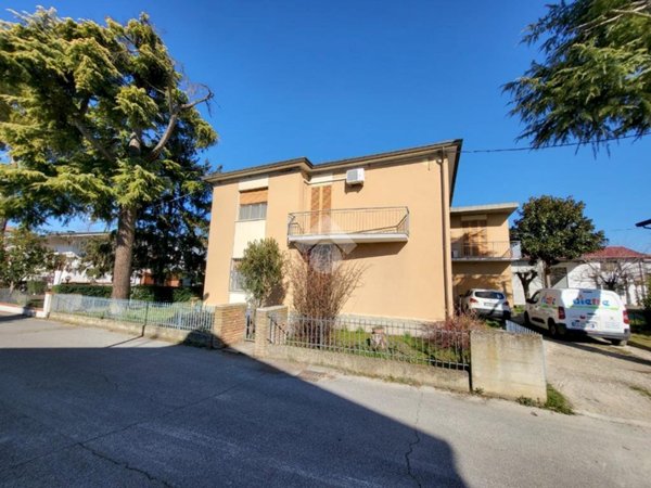 casa indipendente in vendita a Russi