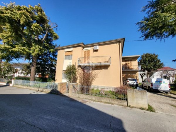 casa indipendente in vendita a Russi