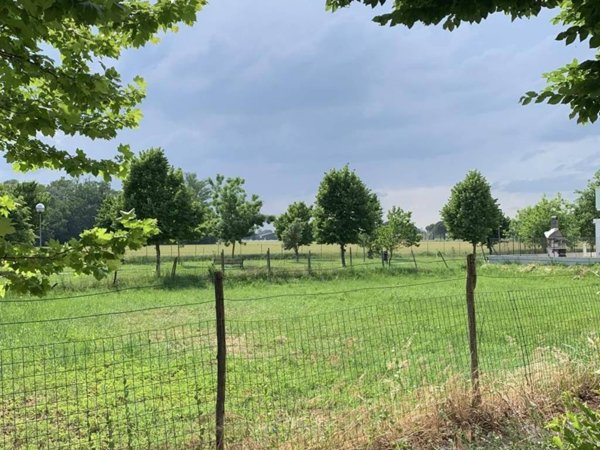 terreno edificabile in vendita a Russi