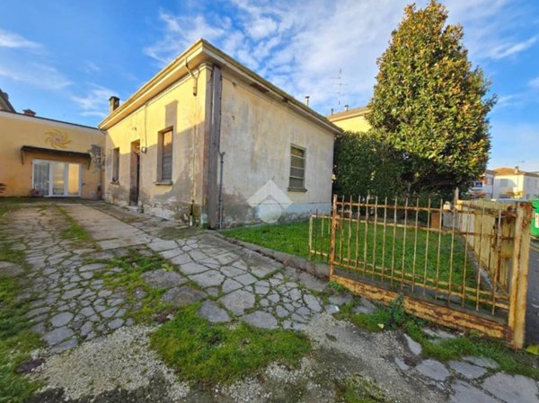 casa indipendente in vendita a Russi